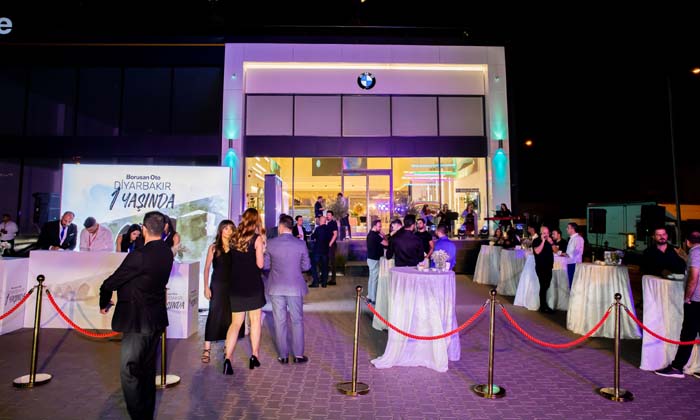 Türkiye’nin ilk BMW Store Konsepti Borusan Oto Diyarbakır 1 yaşında