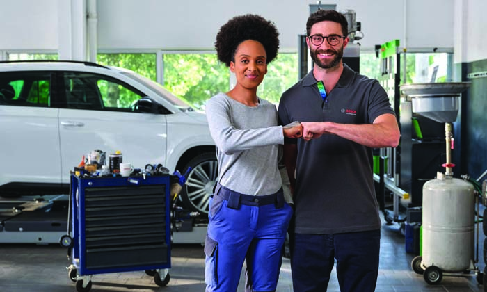 Bosch otomotiv yedek parça tüm güç aktarma mekanizması türlerinde çalışan yeni test ve diyagnoz ekipmanları sunuyor