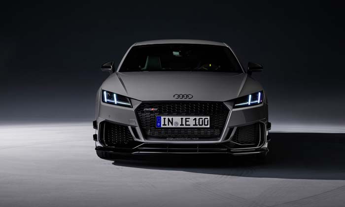 TT’nin 25. yılına özel TT RS Coupe Iconic Edition2