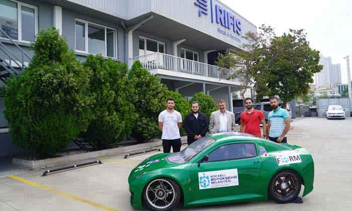 Rifis Makine’den elektrikli araç üreten gençlere destek