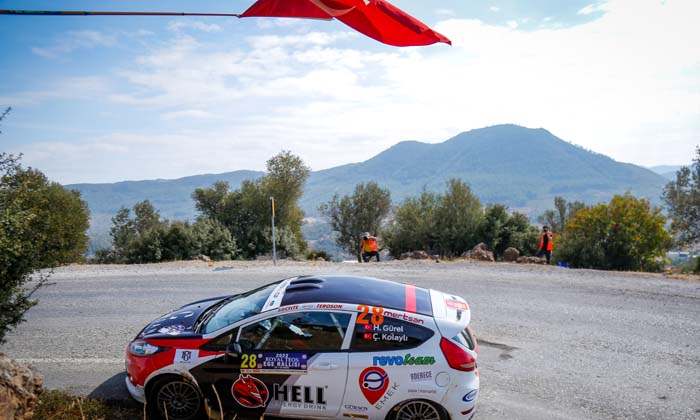 2022 Royal Teos Ege Rallisi’nde ilk gün tamamlandı