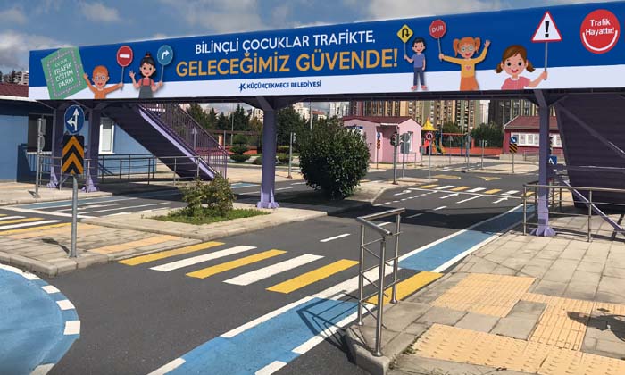 Trafik Hayattır platformu ve Küçükçekmece Belediyesi 25 bin öğrenciye trafik eğitimi verecek