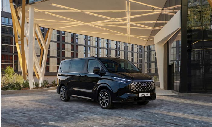 Yeni tam elektrikli E-Tourneo Custom üstün performansı ve ileri teknolojileri ile ticareti ile şekilleniyor
