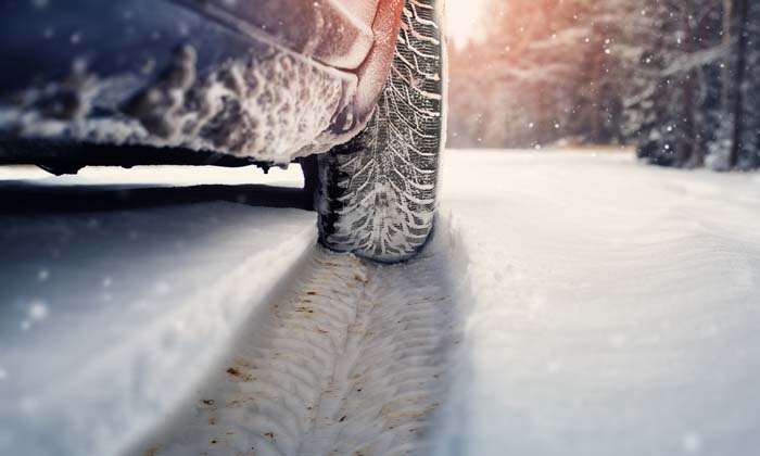Yol ve sürüş güvenliği için 7 derece ısının altında kış lastiği öneriliyor