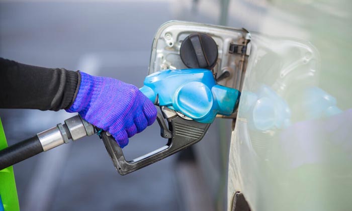 Araç sürücülerine yakıt tasarrufu için 7 öneri