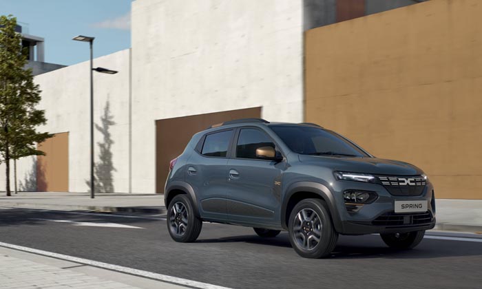 Dacia’da elektrik devrimini başlatan Spring yeni Extreme donamını ve motoruyla ilk kez sahnede