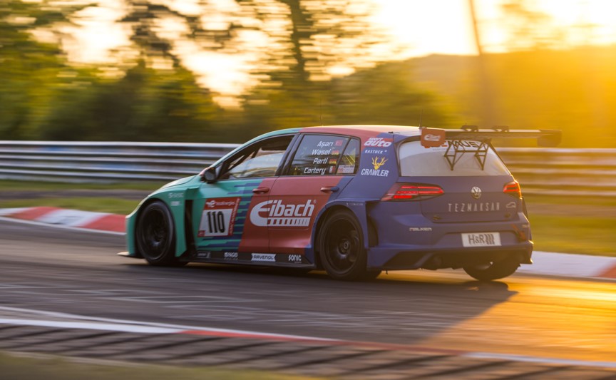 Emir Aşarı’dan “24 saat” yarışında kariyerinin en anlamlı birinciliği