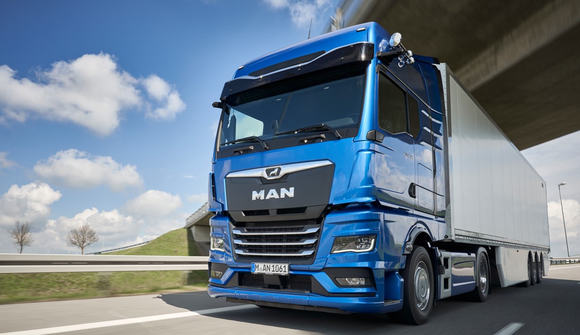 MAN kamyonları yaya ve bisikletlileri tanıyor, üstün teknolojisi ile sürücüye güvenli bir sürüş desteği sağlıyor