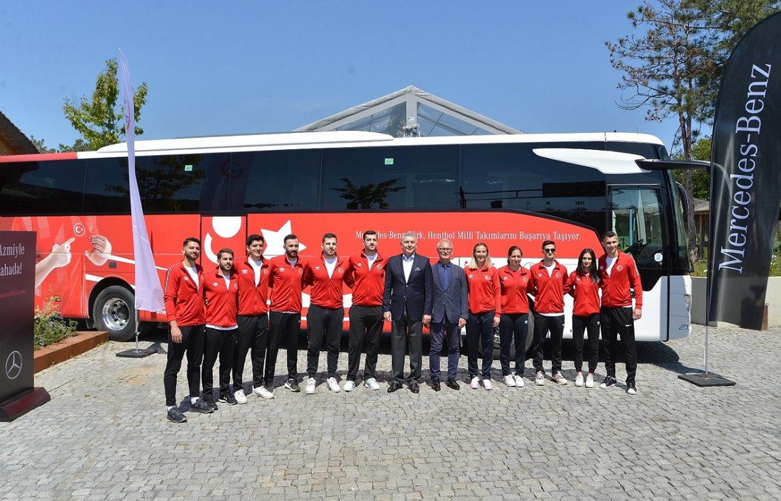 Mercedes-Benz Türk, Cumhuriyet’in 100’üncü yılında da gençlerin yanında