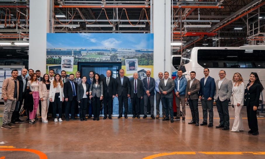 Mercedes-Benz Türk, “AB Teşvikli Projeler Bilgi Günü” etkinliği ile farkındalık oluşturdu