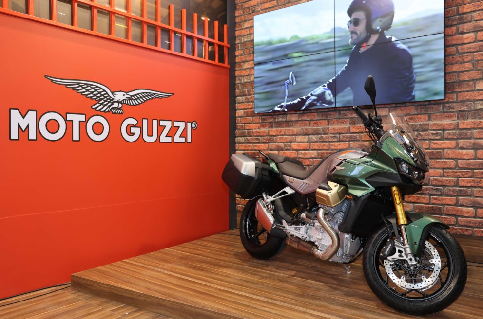 Moto Guzzi, Motobike İstanbul 2023’de en yeni modellerini sergiledi
