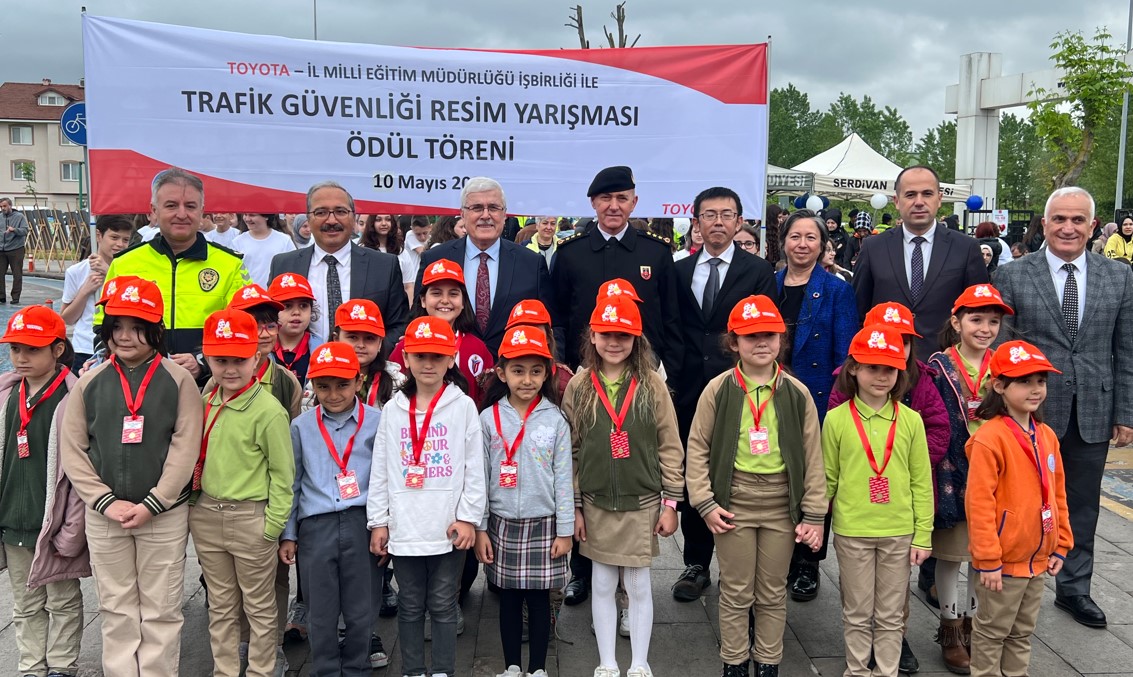Toyota Otomotiv Sanayi Türkiye’den Trafik Güvenliği konulu resim yarışması ile toplumsal farkındalık