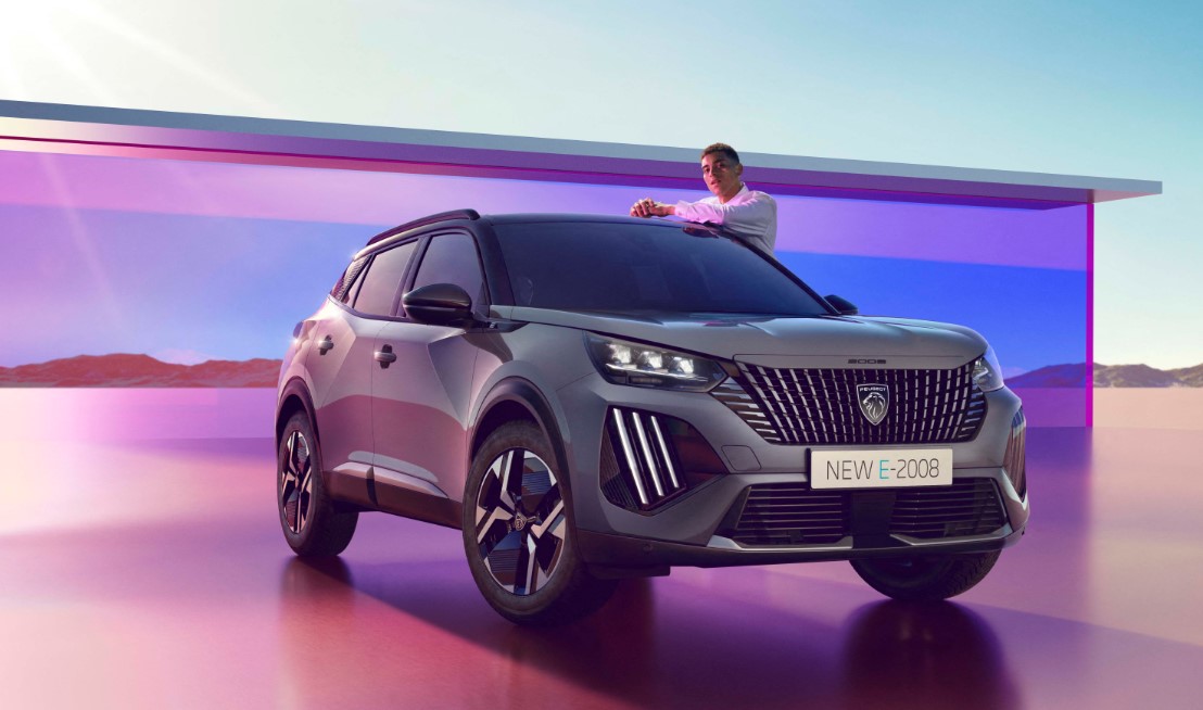 Yeni Peugeot 2008 yenilendi