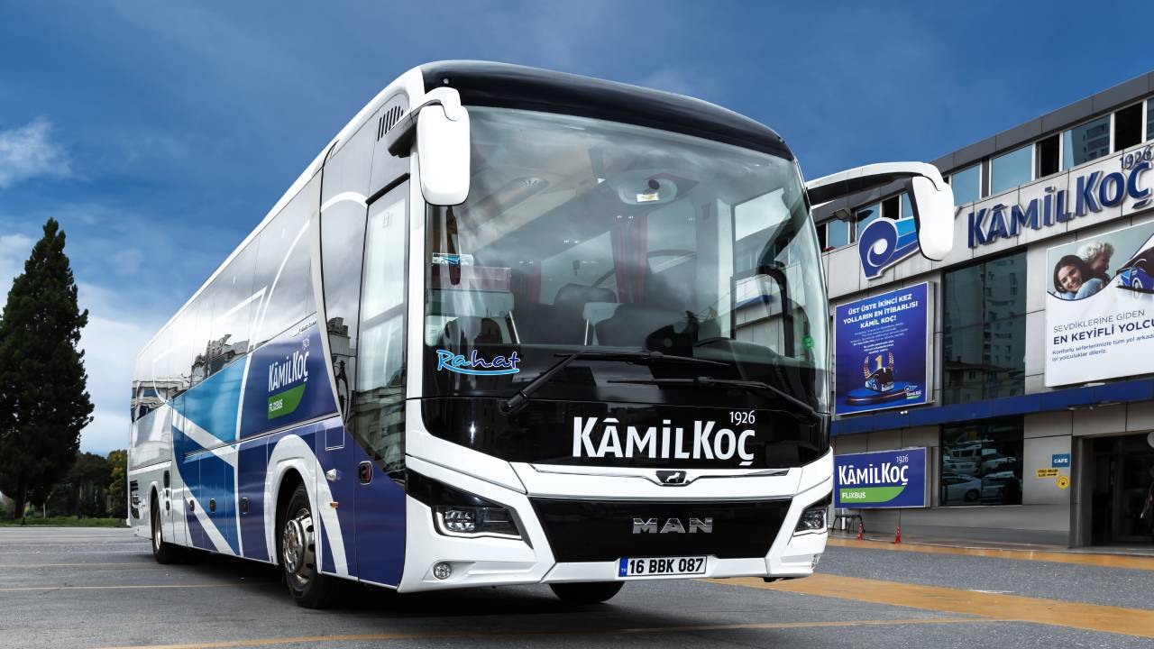 Kâmil Koç başarılı sosyal medya yönetimi ile Brandverse Awards’tan ödül aldı