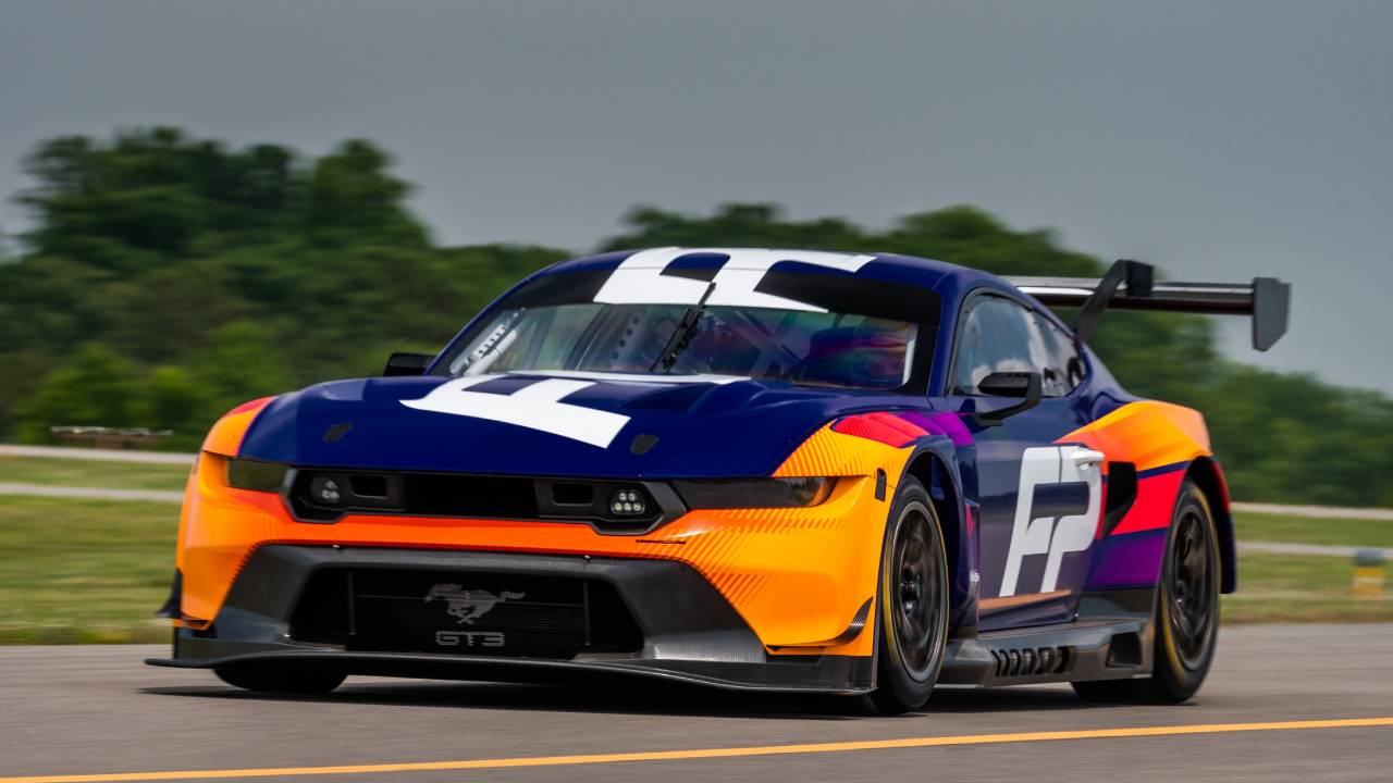 Ford, 2024’te Le Mans’da yarışacak ikonik Mustang GT3 yarış aracını tanıttı