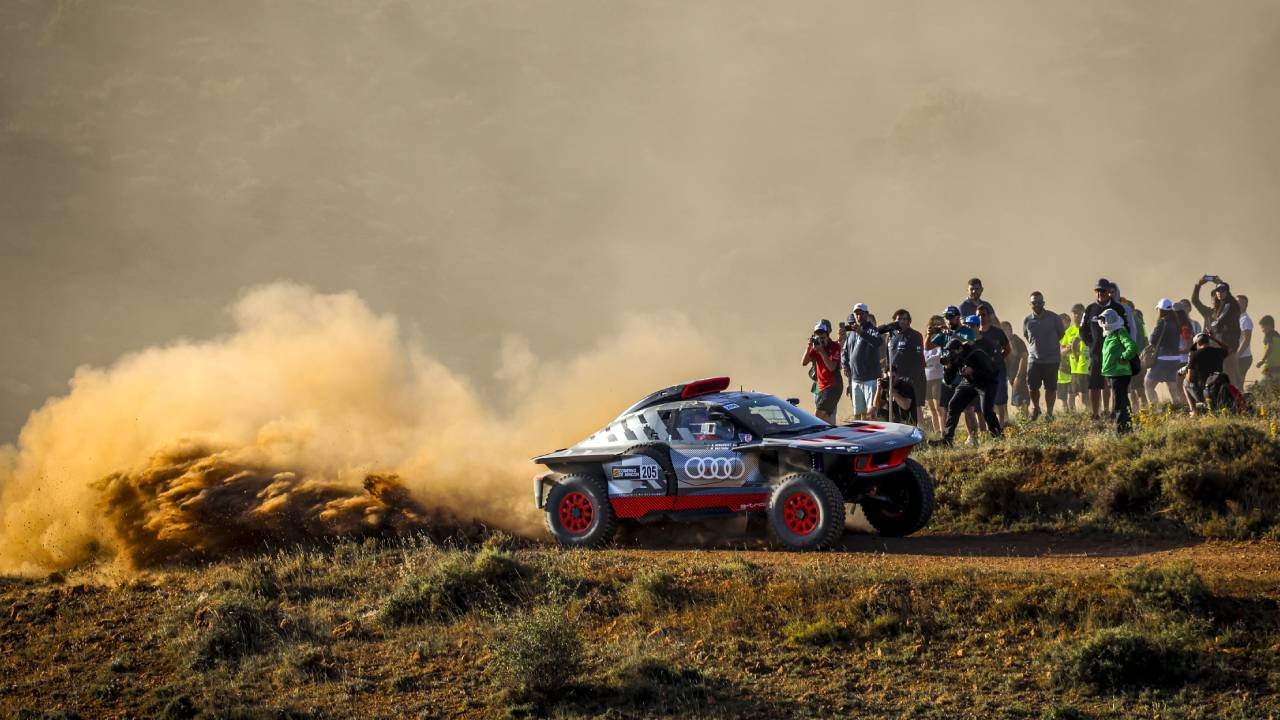Audi Sport’tan İspanya’da Dakar provası