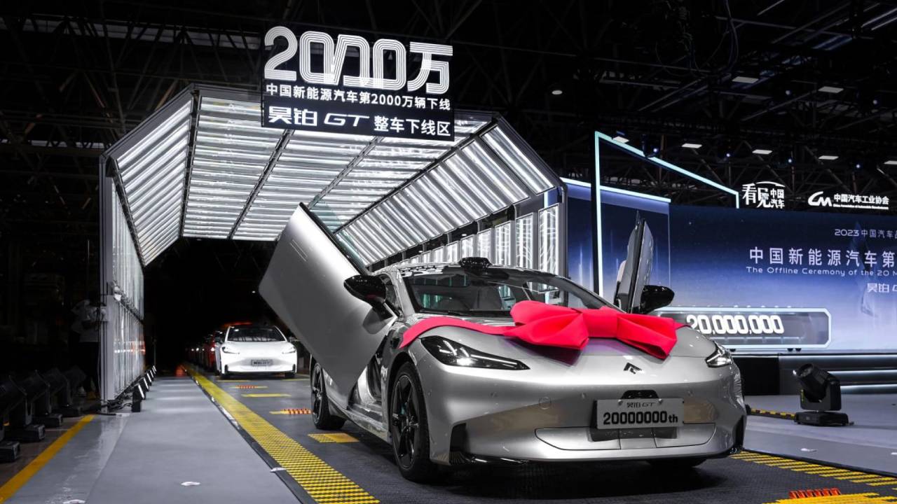 Çin, 20 milyonuncu elektrikli aracı üreterek yeni rekora imza attı