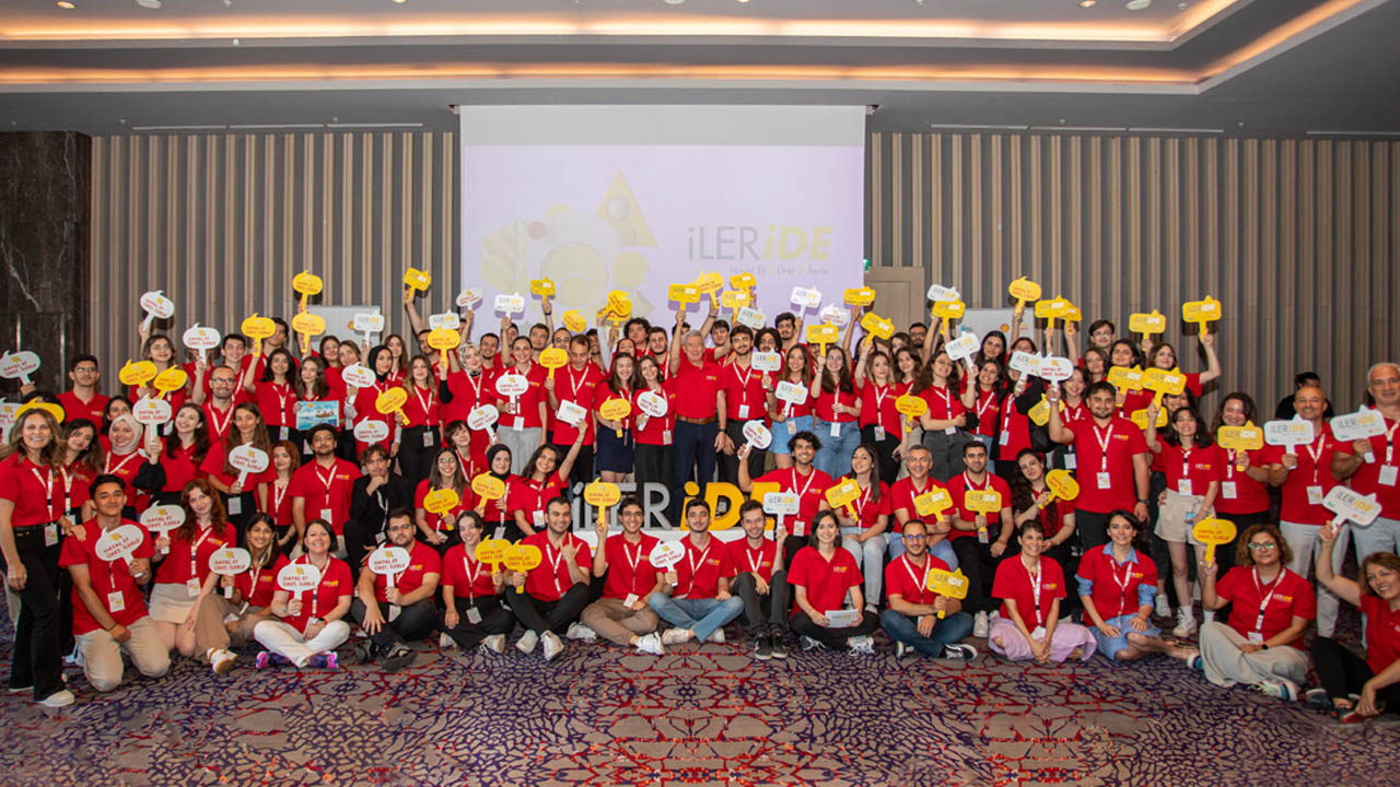Shell Türkiye ve Bilim Virüsü’nün İLERİDE Programı ilk mezunlarını verdi