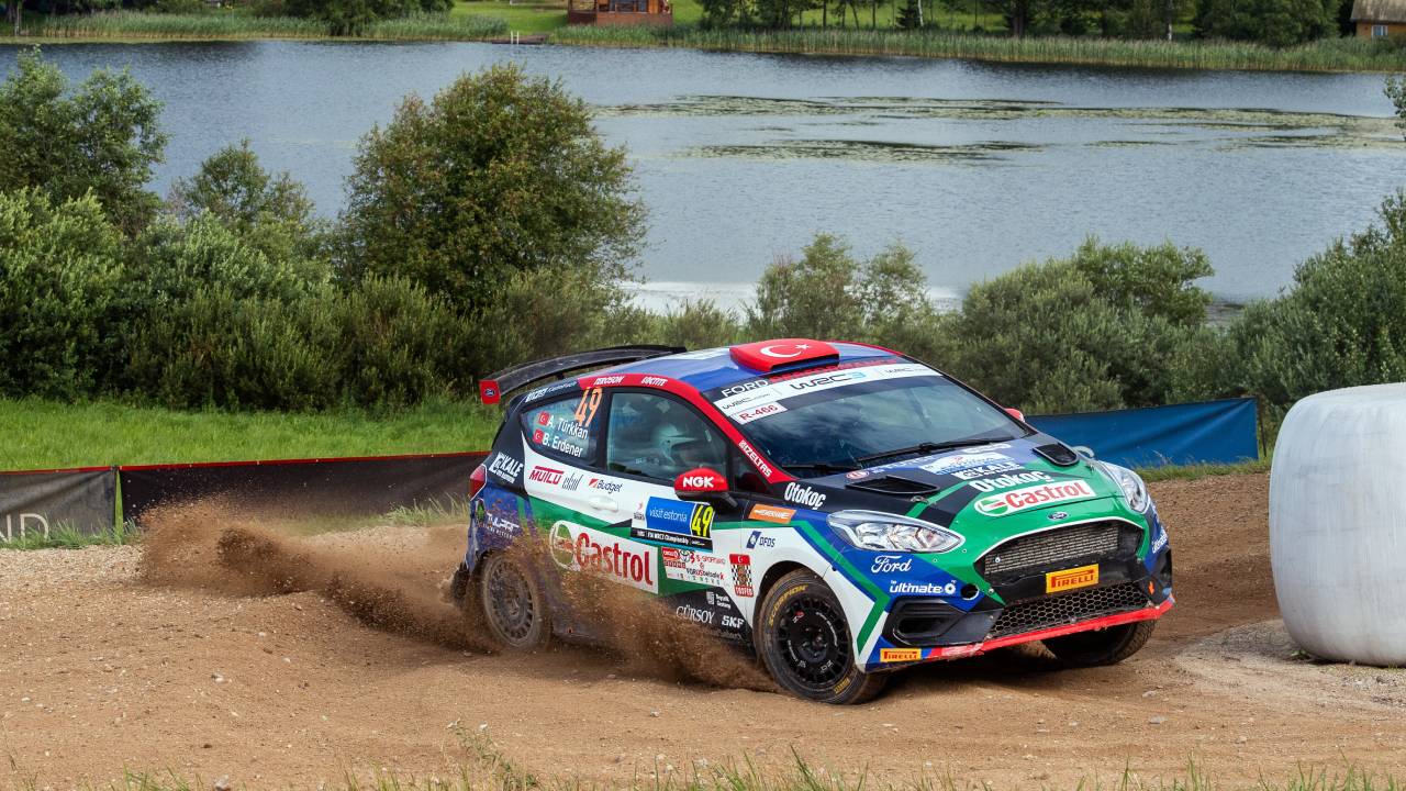 Castrol Ford Team Türkiye pilotu Ali Türkkan, WRC’nin en popüler yarışı olan Finlandiya Rallisi’nde mücadeleye hazır