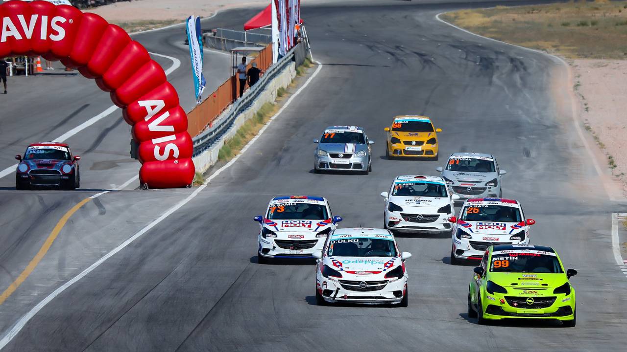 İzmir Park’ta kıyasıya mücadele