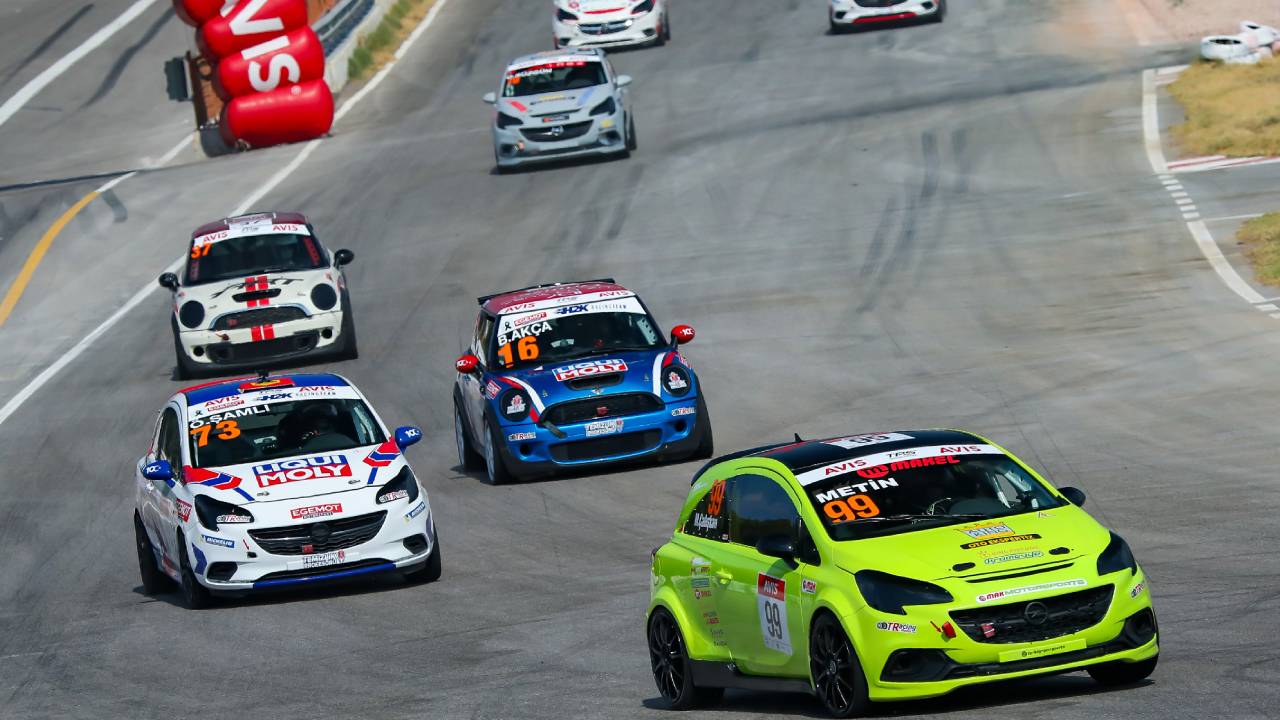 Pist heyecanı İzmir’e taşındı