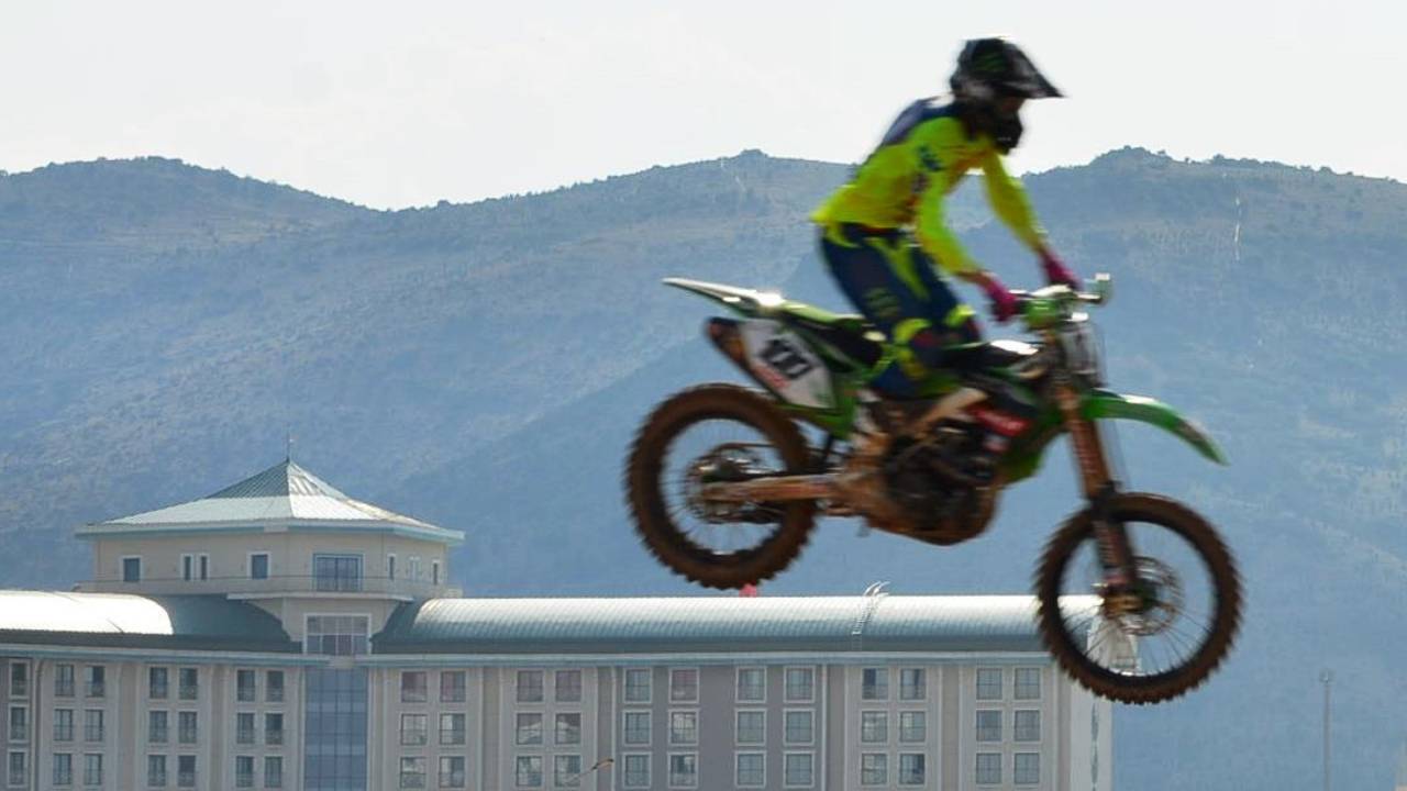 Motosiklet tutkunları Afyonkarahisar’da buluştu