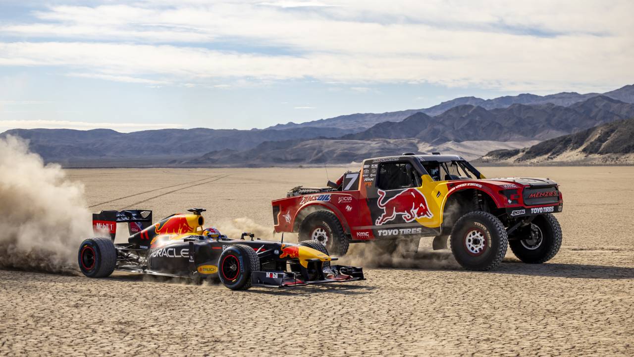 Sergio Perez ve Bryce Menzies’ten Las Vegas’ta bambaşka Bir Yarış: ‘¡Vamos, Vegas!’ 
