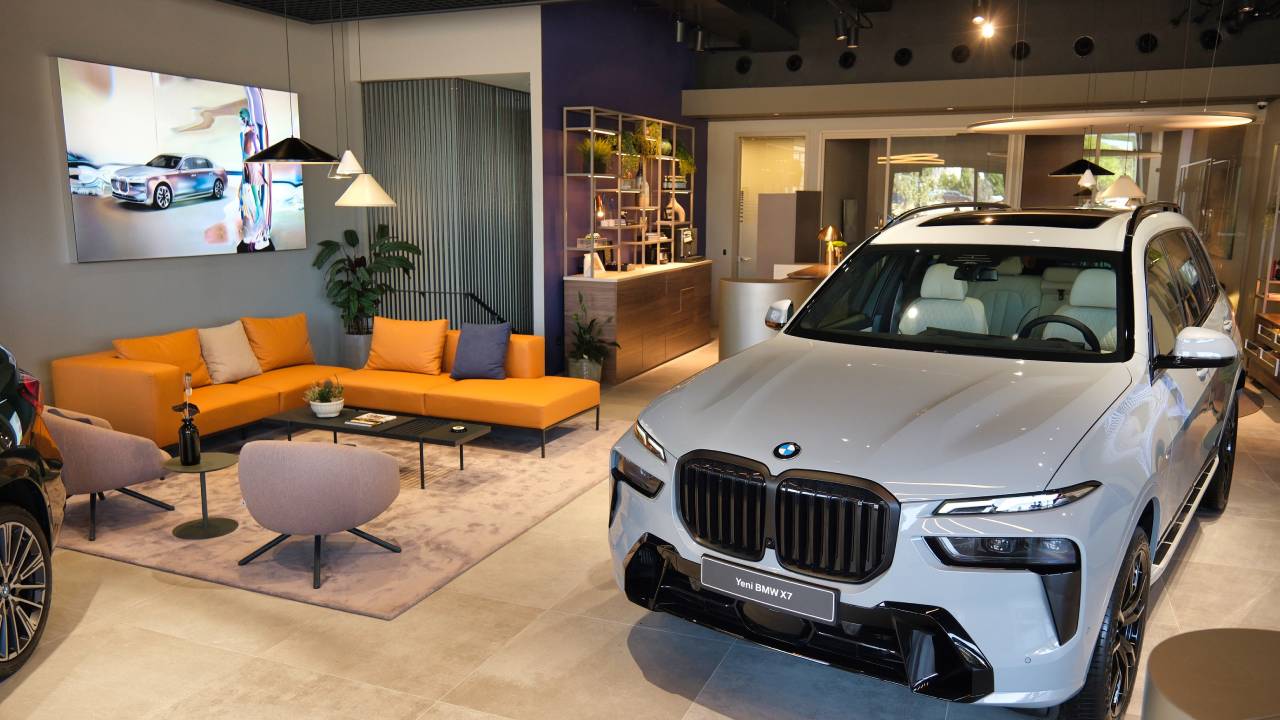 Borusan Oto Gaziantep yeni BMW Store Konseptiyle yeni yerinde BMW tutkunlarını bekliyor