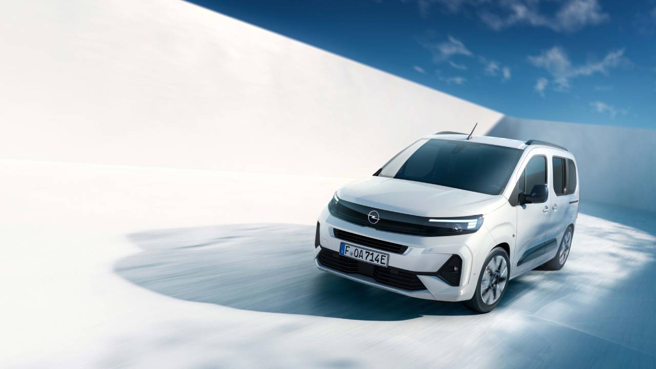 Yeni Opel Combo Elektrik ve Zafira Elektrik teknolojiyi konforla birleştiriyor