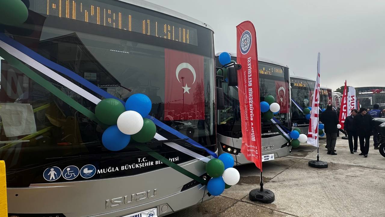 Anadolu Isuzu’dan Muğla Büyükşehir Belediyesi’ne 7 Citiport ve 2 Grand Toro teslimatı