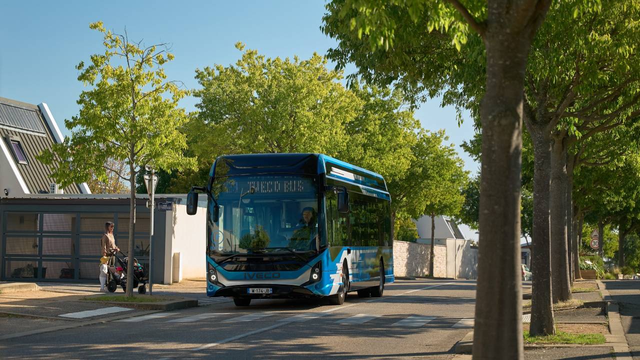 Milano, elektrikli mobiliteye geçiş için IVECO BUS’ı seçti
