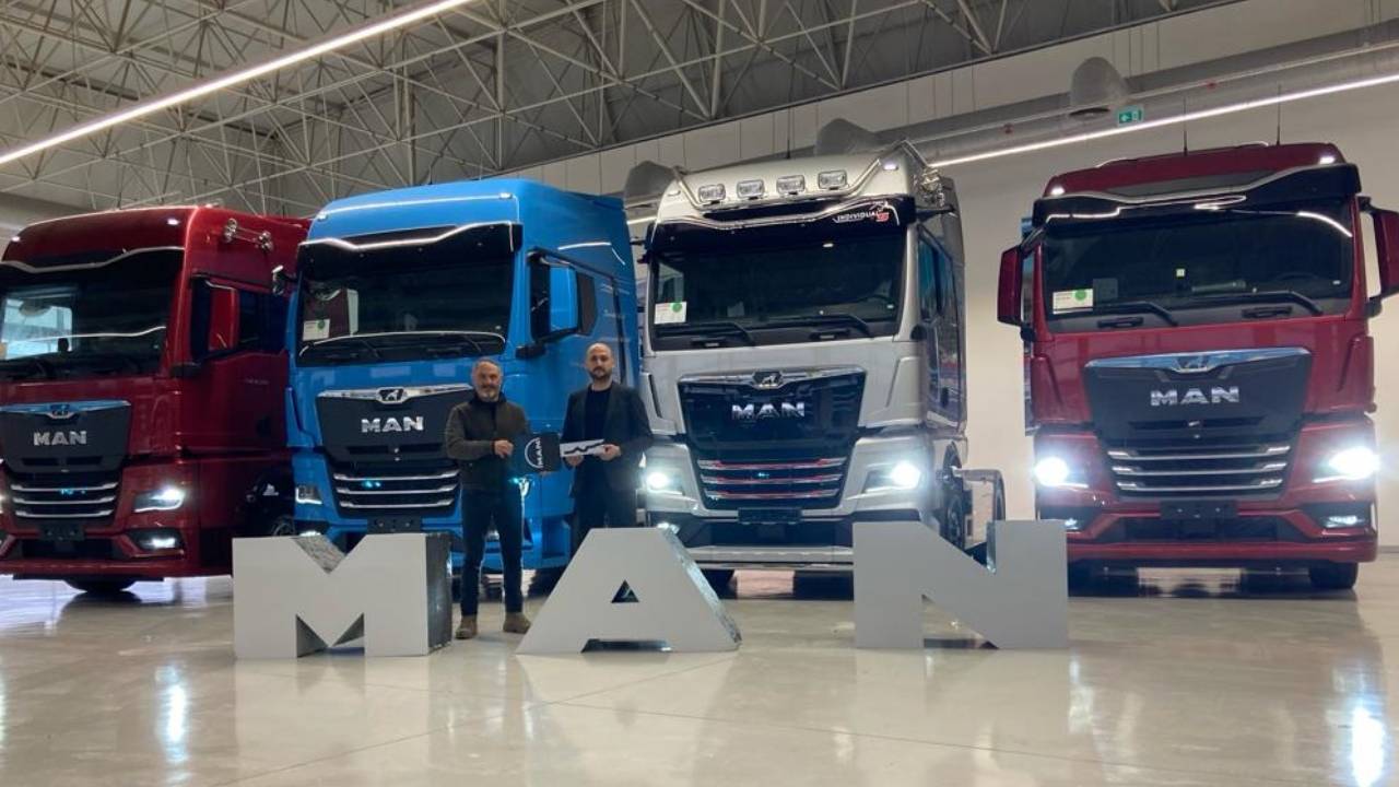 Özsal İnşaat, yeni aldığı 4 adet çekici ile bir yılda filosuna toplam 15 adet MAN kattı