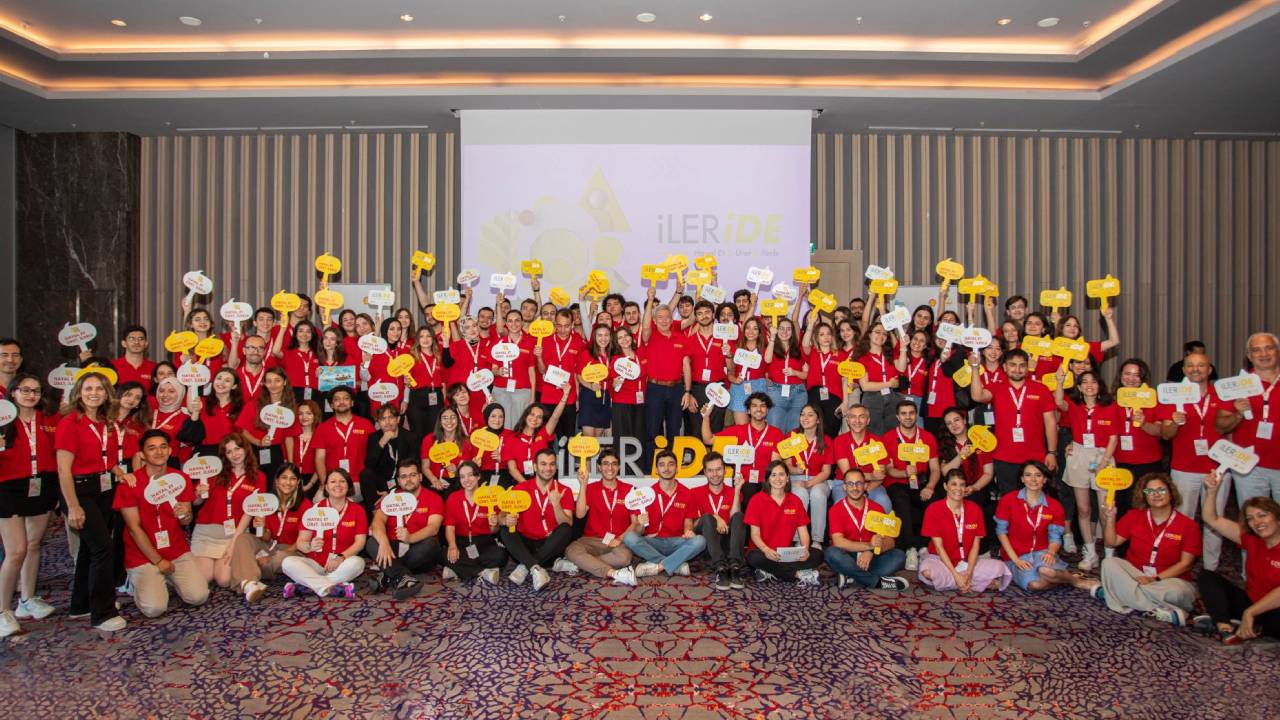 Gençler kariyerlerine bir adım İLERİDE başlıyor