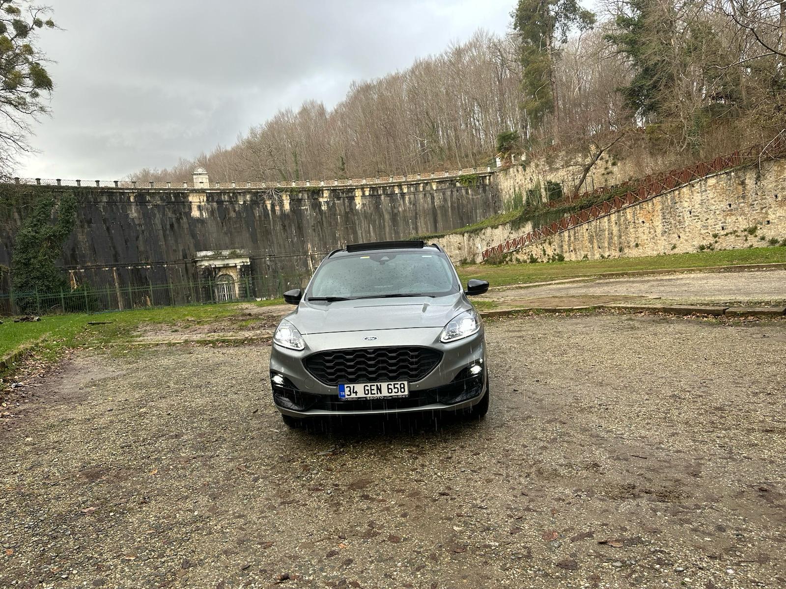 Ford Kuga ST-Line Siyah Paket Test İzlenimi