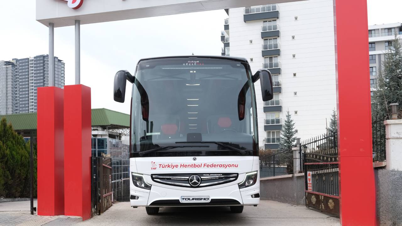 Mercedes-Benz Türk, Türkiye A Milli Kadın Hentbol Takımı’nın başarısı için yol alacak
