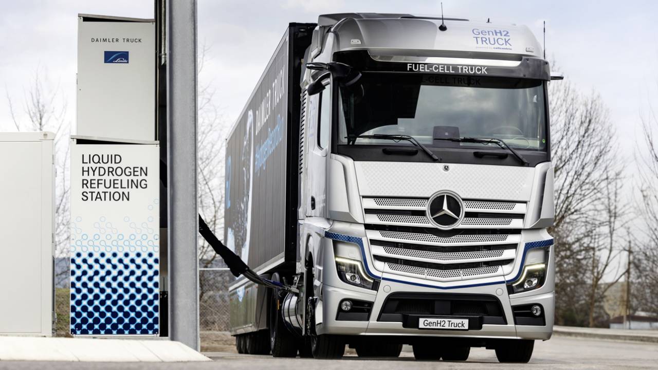 Daimler Truck ve Linde’nin geliştirdiği sLH2 teknolojisiyle, hidrojen yakıt dolumunda yeni bir çağ başlıyor
