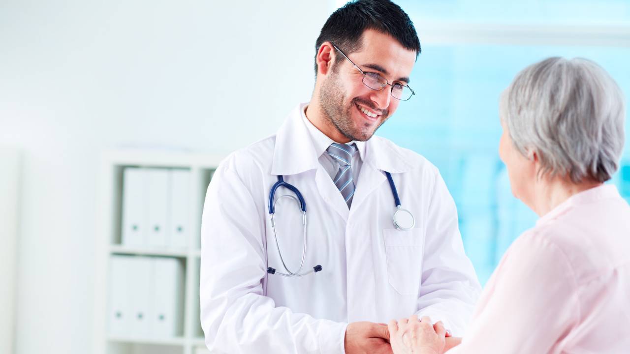 Tüm doktorlara ve sağlık çalışanlarına Sigortam.net’ten kaskoda yüzde 15’e varan indirim