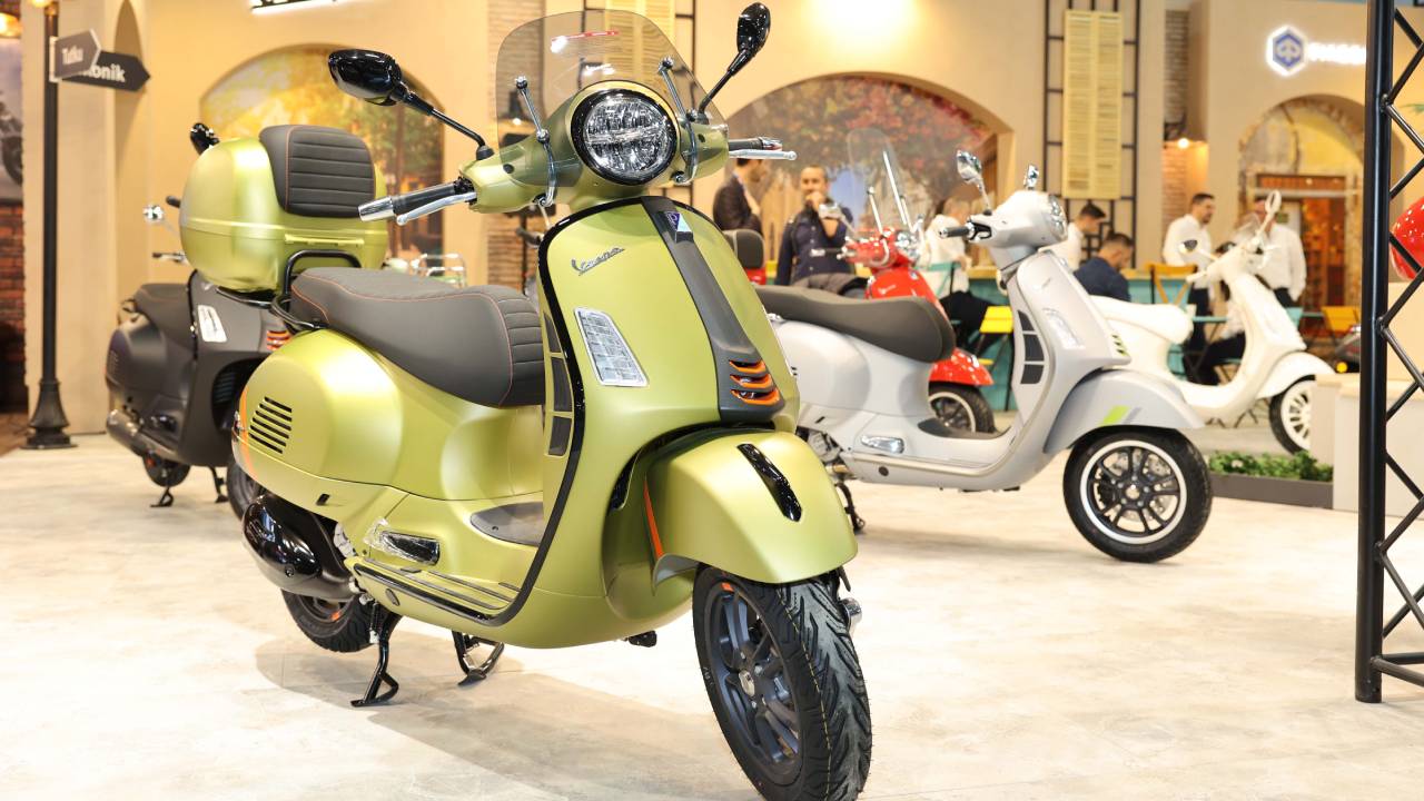 Vespa Motobike Fuarında