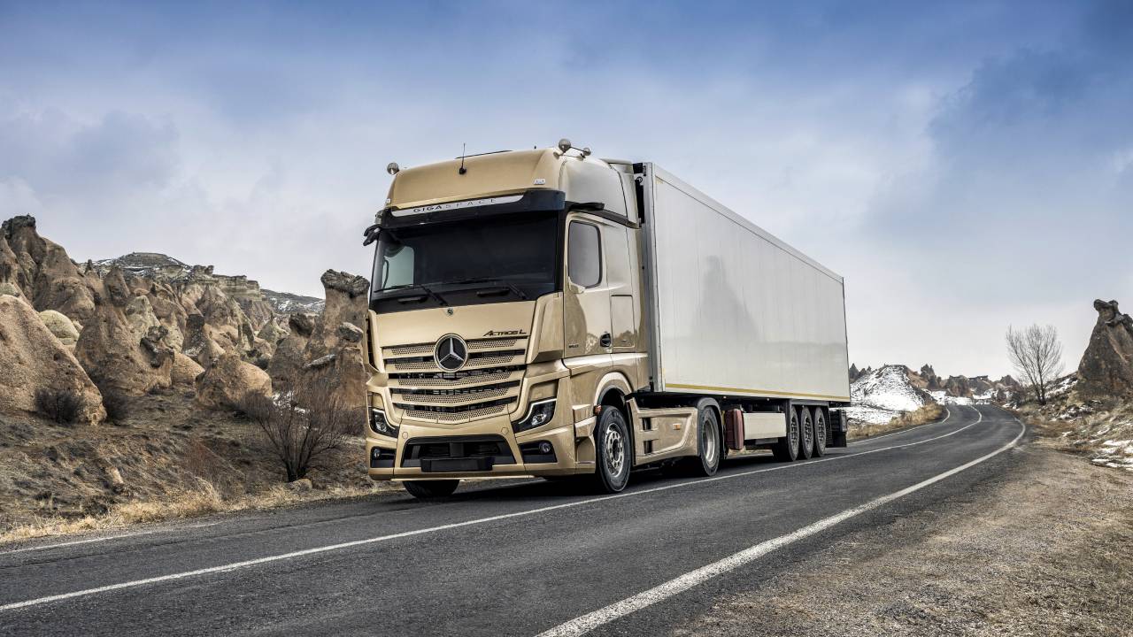 Mercedes-Benz Kamyon Finansman’dan Nisan ayına özel fırsatlar