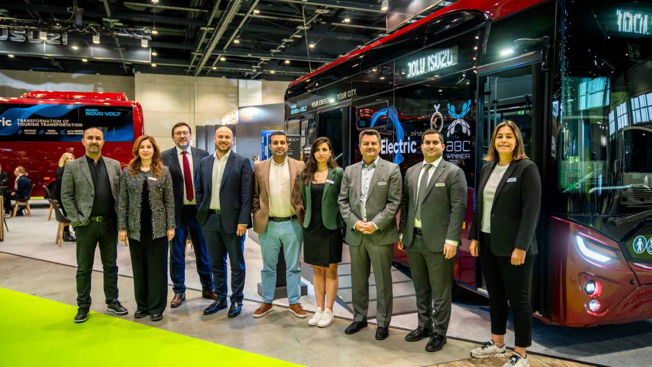 Anadolu Isuzu Berlin’de düzenlenen BUS2BUS Fuarı’nda elektrikli otobüslerini sergiledi