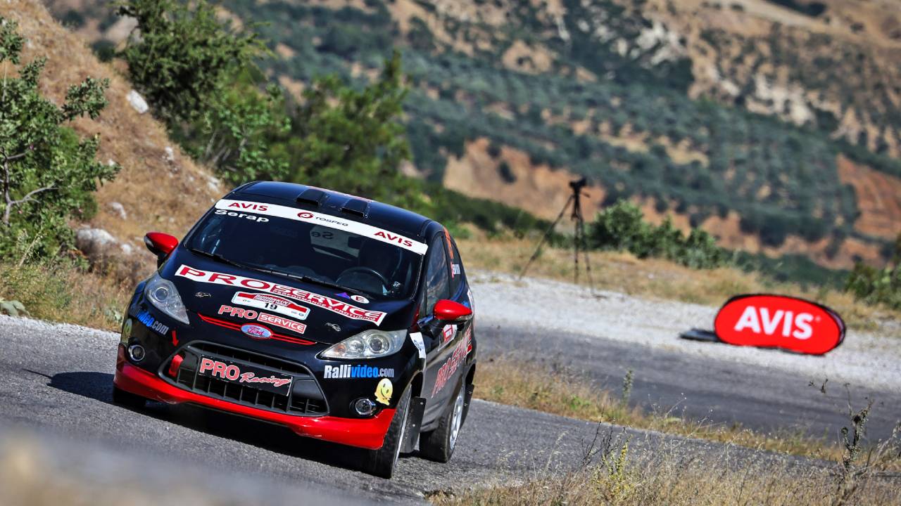 Buharkent Tırmanma’da büyük çekişme