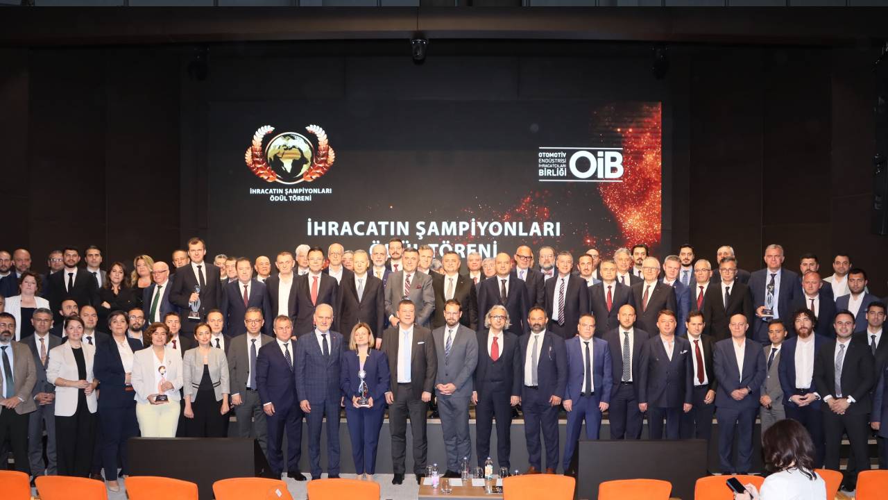Otomotivde ihracatın şampiyonları ödül aldı