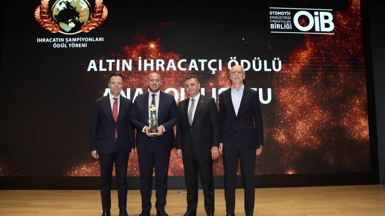 Anadolu Isuzu ihracat başarısıyla aldığı ödüllerine bir yenisini daha ekledi