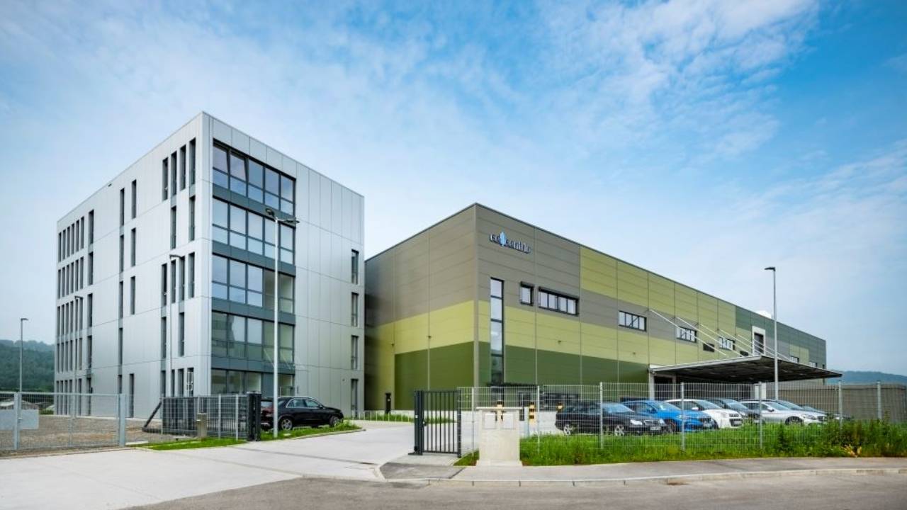 Daimler Truck ve Volvo Group’un ortak girişimi cellcentric, yakıt hücresi sistemlerinin pilot üretimine başlıyor