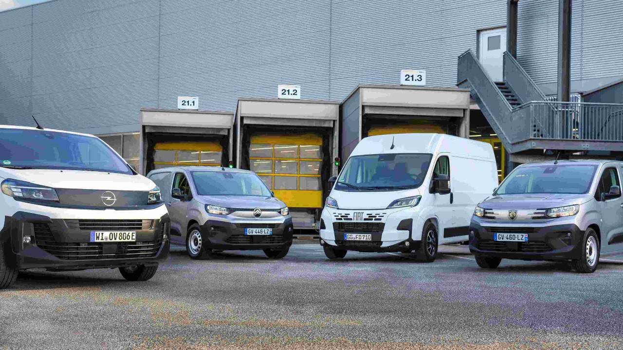 Stellantis ürün odaklı geçiş yılının ilk yarısında 85 milyar euro gelir elde etti
