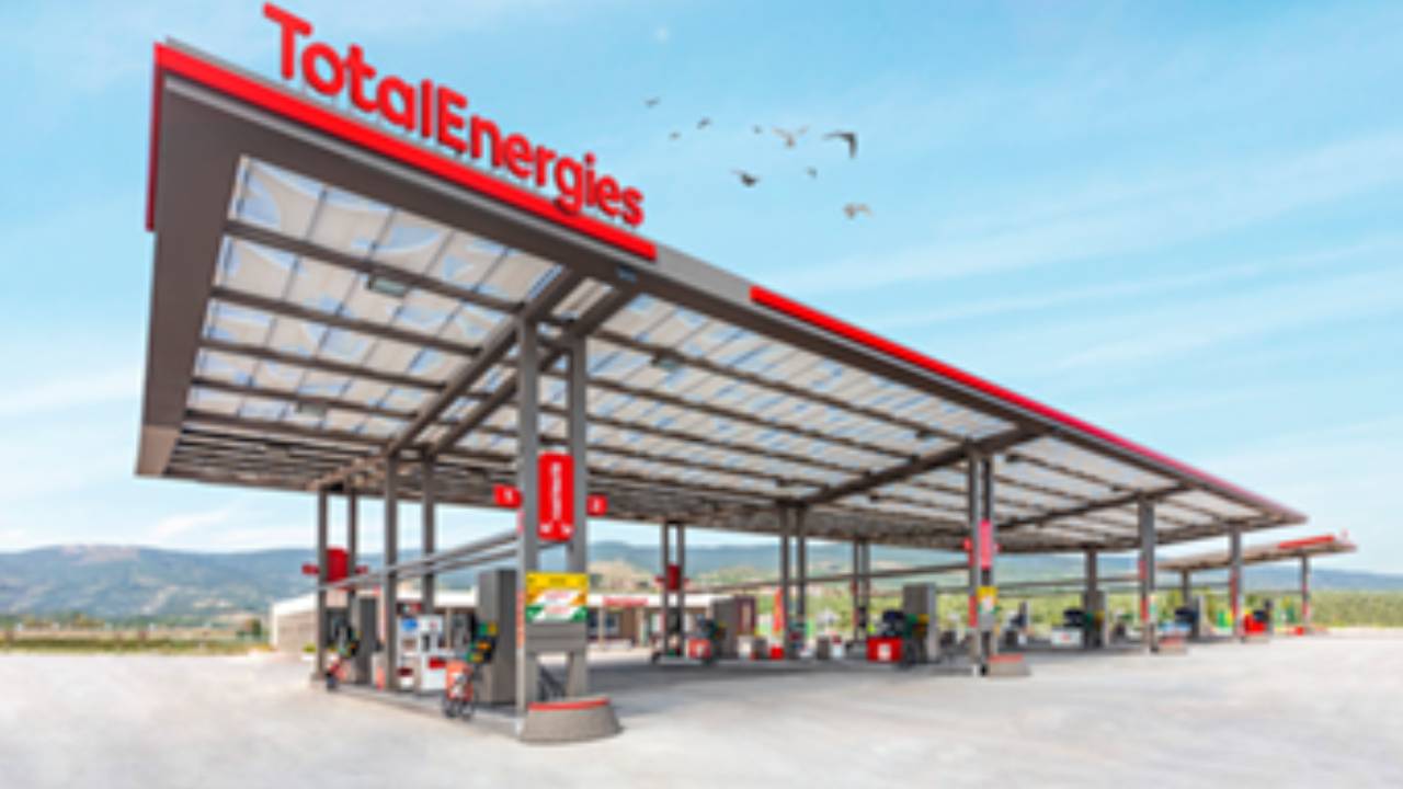 TotalEnergies Quartz Auto Service uzman servis ağını Özçete Otomotiv iş birliği ile güçlendiriyor