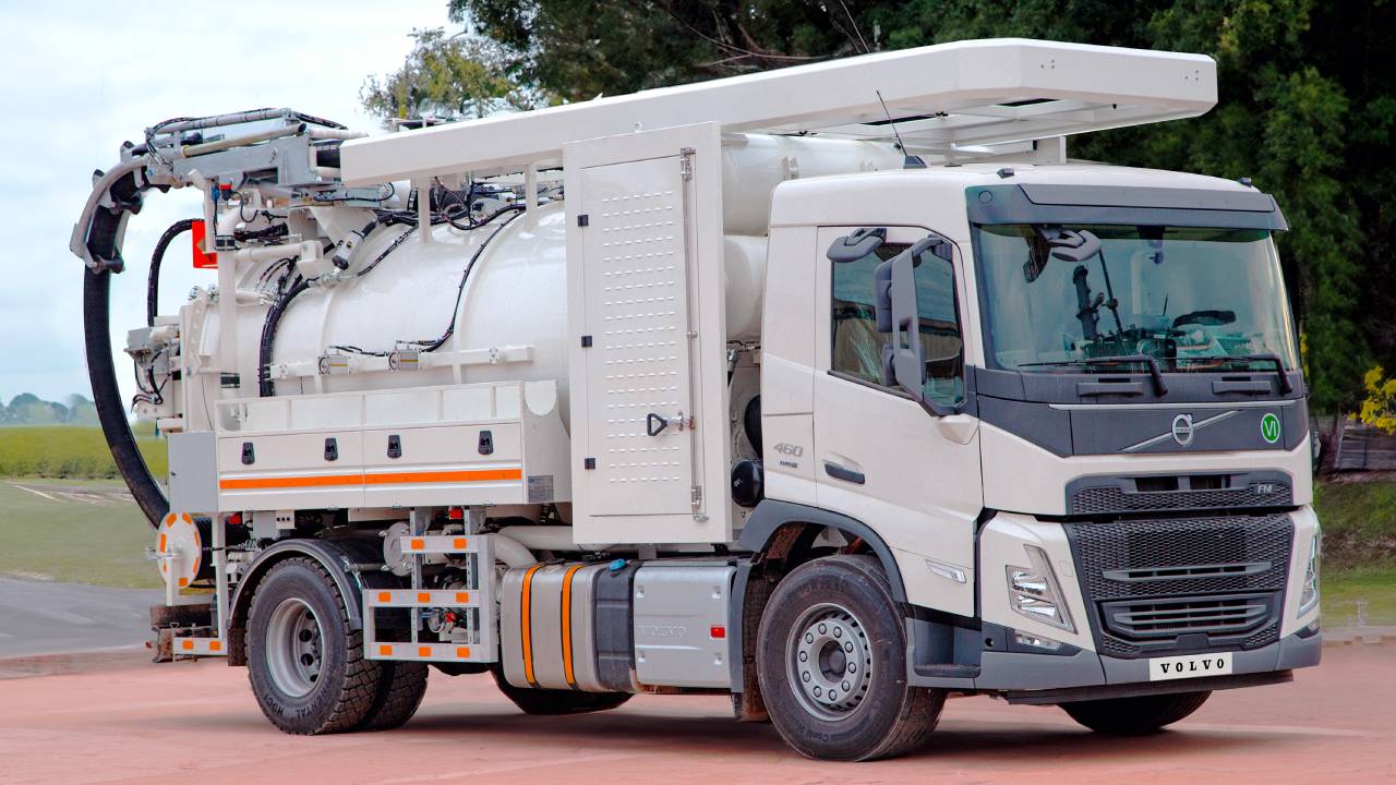 Volvo Trucks, Kayseri Büyükşehir Belediyesi Su ve Kanalizasyon İdaresi’ne Volvo FM teslimatı gerçekleştirdi