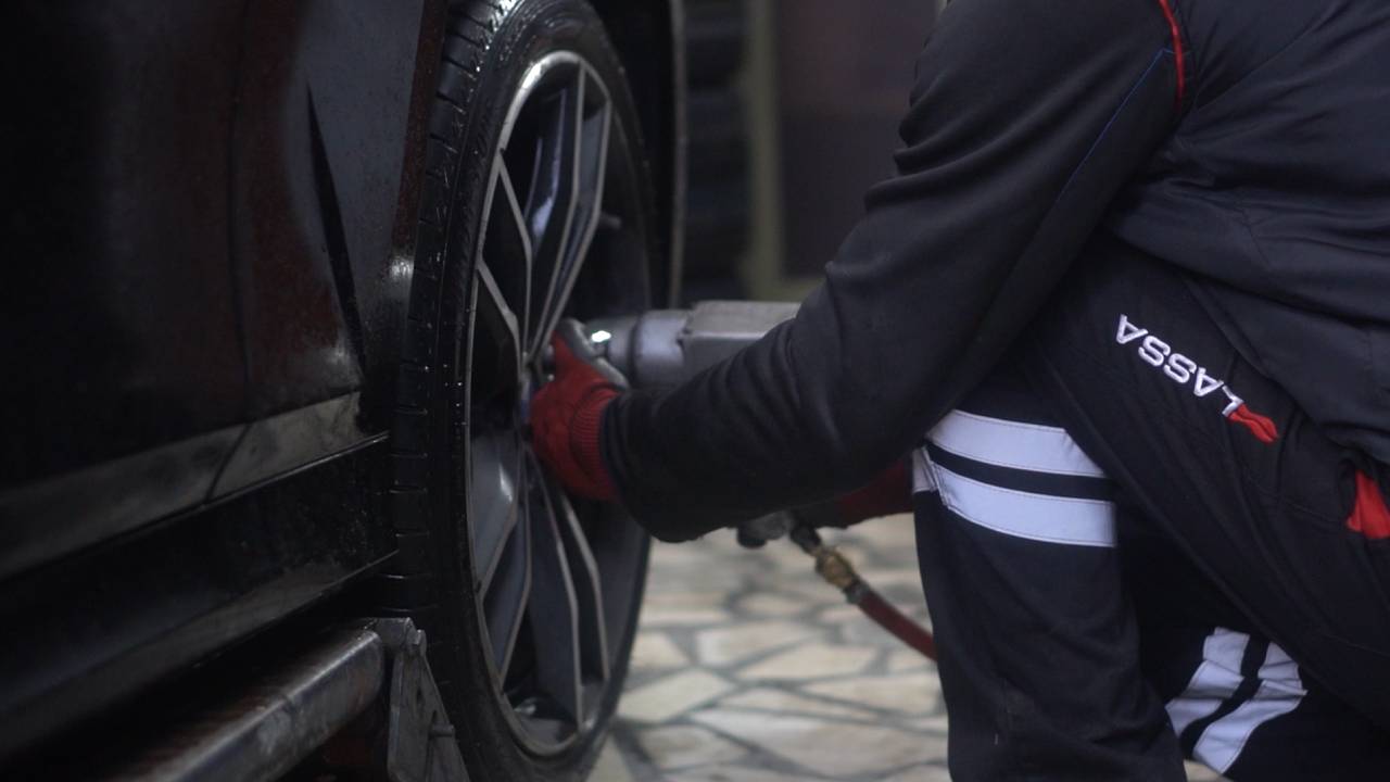 Lastik arama motoru ile aracınıza en uygun lastiği seçin, yazın güvenle yolculuk edin