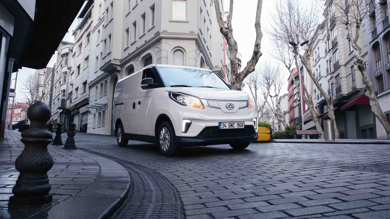 Maxus e-Deliver 3 Türkiye’nin en fazla tercih edilen elektrikli ticari aracı oldu