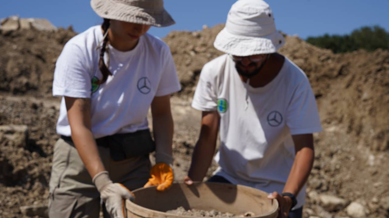 İstanbul’daki tek antik liman kent Bathonea’da kazılar Mercedes-Benz Türk’ün desteğiyle devam ediyor